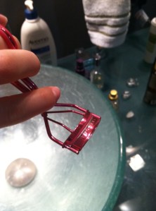 eyelash curler